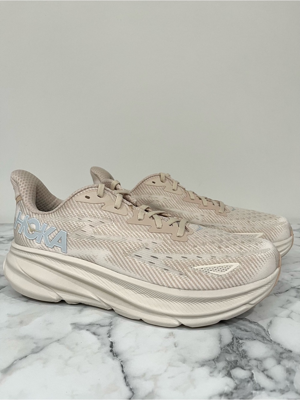 Hoka W Clifton 8 in Eggnog/ Shifting Sand Woman’s Size 11B